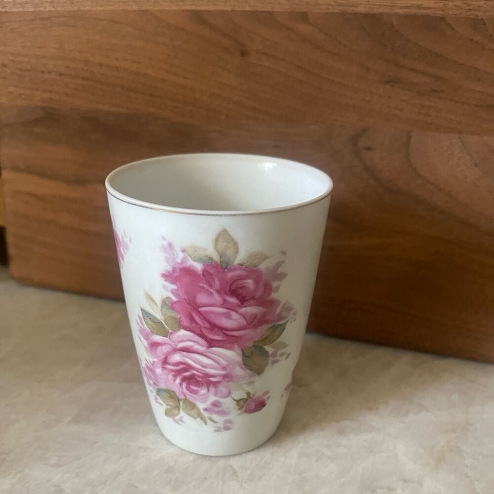Vanity porcelain cup cabbage roses vintage